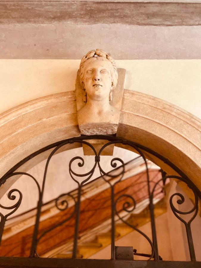 Mario Number 8 Apartman Verona Kültér fotó