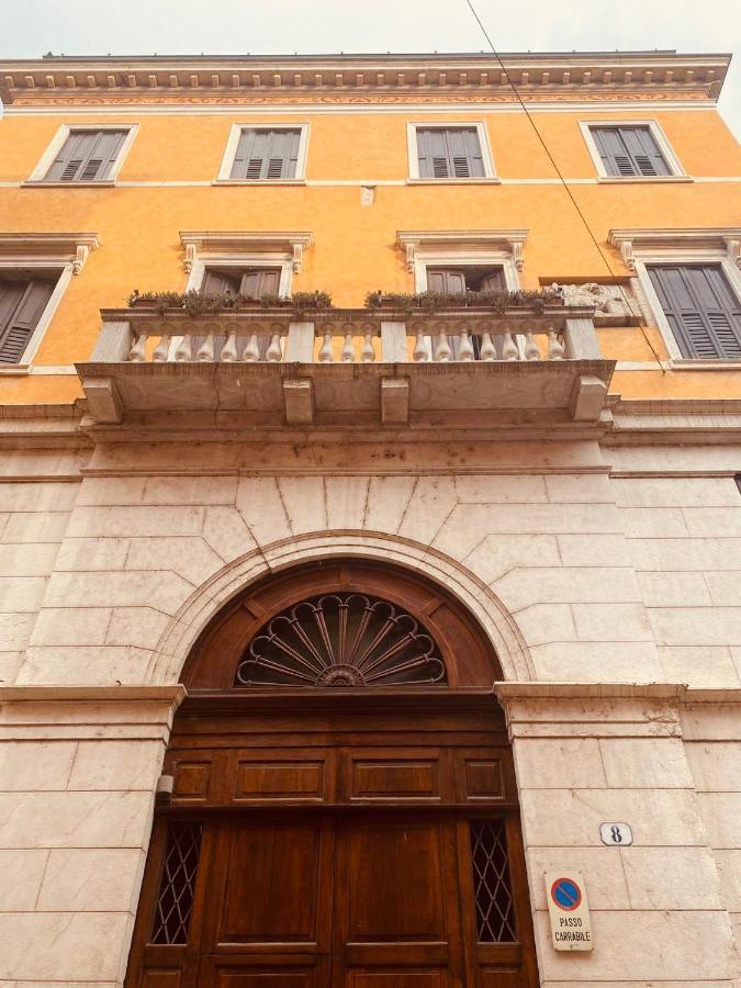 Mario Number 8 Apartman Verona Kültér fotó